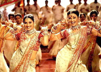 Танцы в индусском кино