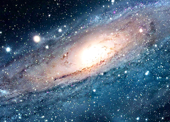 Необъяснимые следы темной материи найдены в галактике Андромеда
