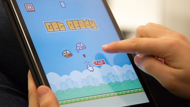 Разъяренные фаны Flappy Bird гарантируют уничтожить разработчика игры либо кончить жизнь самоубийством
