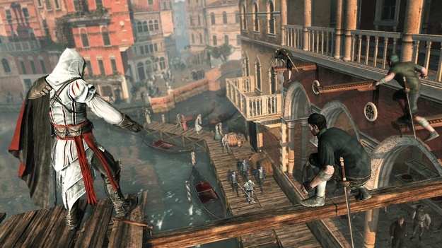Железный человек будет играть роль в экранизации серии игр Assassin'с Creed