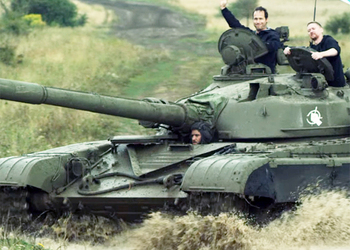 Разработчики Arma 3 и DayZ купили себе настоящий боевой танк