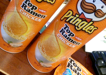 Компания Pringles выпустила чипсы со вкусом «Доширака»