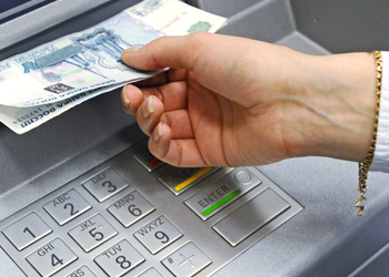 Найден способ красть деньги из российских банкоматов при помощи секретного кода