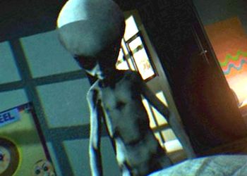 В ролике The Hum: Abductions показали, как обезумевший от страха игрок прячется в шкафу от страшных инопланетян