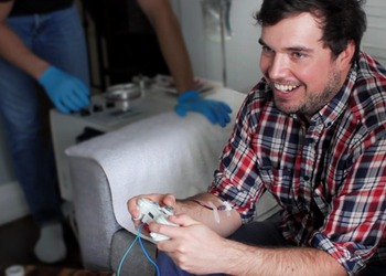 Канадские геймеры поплатятся собственной кровью за видеоигры
