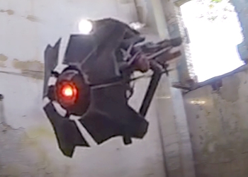 Летающего дрона из Half-Life 2 воссоздали в реальности