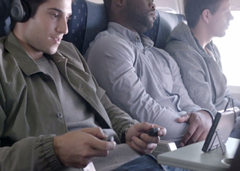 Геймерам запретили играть на Nintendo Switch в самолетах