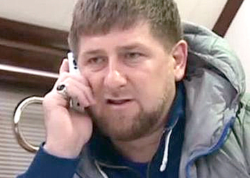 Кадыров решил позвонить по телефону автору неприятного комментария