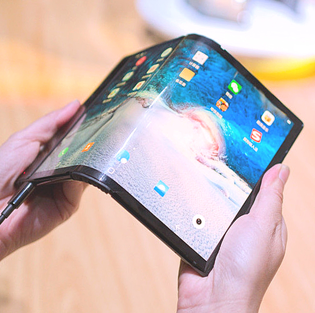 Самсунг большой экран раскладной. Самсунг галакси сгибающийся. Samsung складной смартфон с гибким экраном 2022. Самсунг книжка 2022. Samsung Galaxy сгинающий.
