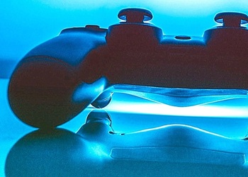 Новый геймпад Dualshock 5 для PS5 показали на видео