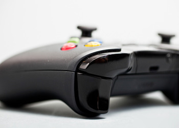 Фото контроллера Xbox One