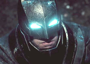 Представлен новый костюм Бэтмена для фильма «Бэтмен против Супермена: На заре справедливости» в стиле Железного человека с набором гаджетов