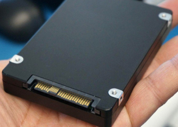 Анонсирована цена на самый большой в мире SSD жесткий диск