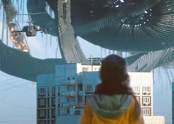 Вышел первый трейлер фильма Федора Бондарчука о сбитом над Москвой инопланетном корабле
