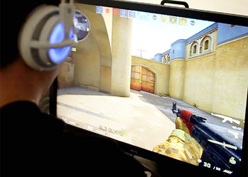 Геймер управляет светом в своей комнате с помощью Counter-Strike: Global Offensive