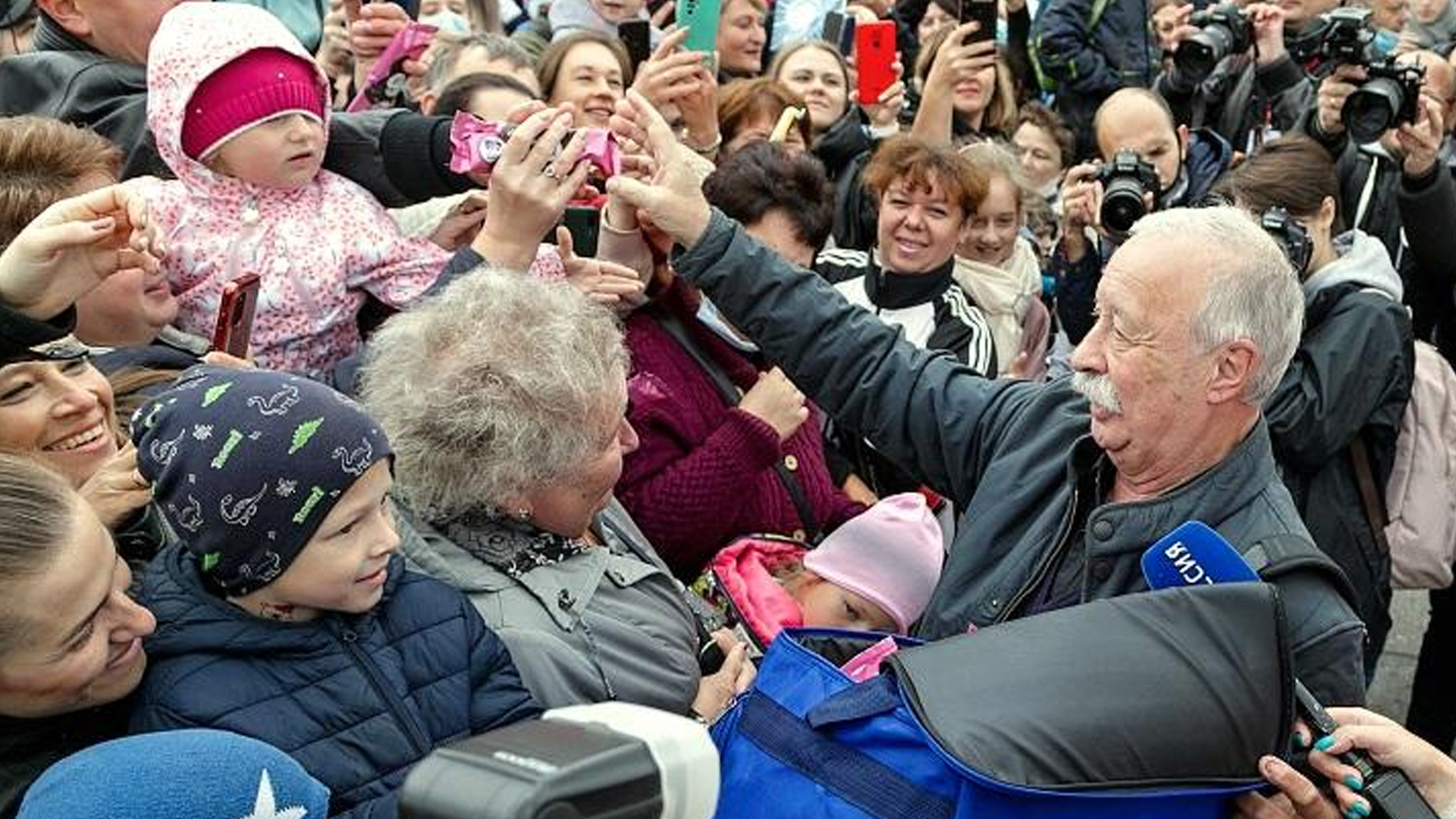 Вести поле. Якубович. Известные фестивали в России. Якубович в Туле. Леонид Якубович Павел Бабенков поле чудес-2.