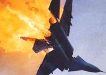 Крушение сбитого российского самолета Су-24 в Сирии засняли на видео