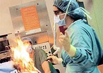 Из-за пукнувшей на лазер пациентки в больнице начался пожар