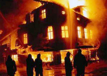 В Подмосковье сгорел трехэтажный дом из-за взорвавшегося телефона Samsung