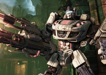 Activision представила «ходячий город» в игре Transformers: Fall of Cybertron