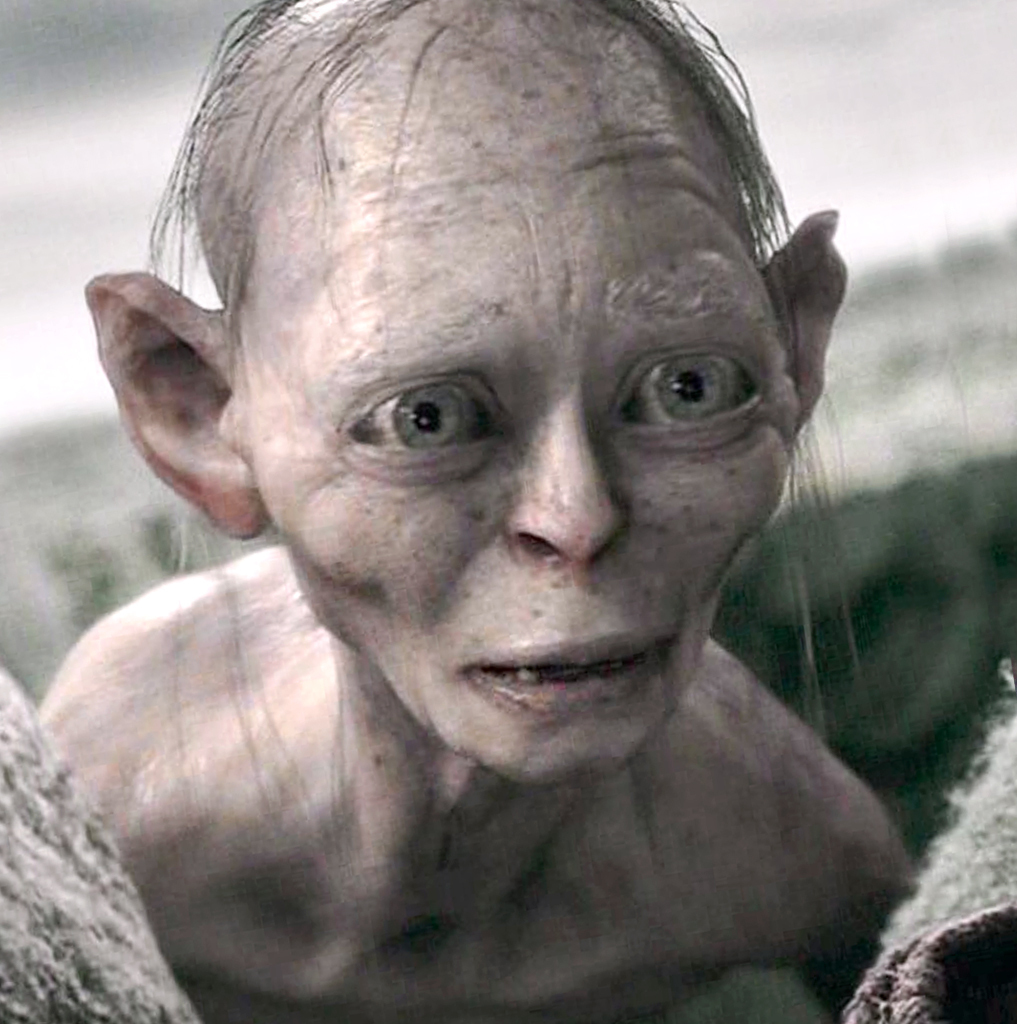looks exactly like gollum from lord of the rings stand up